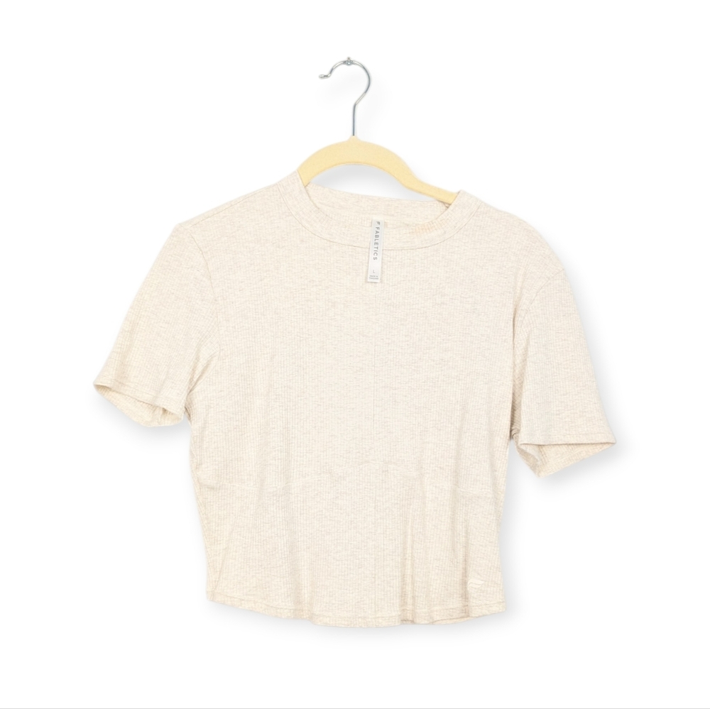 Fabletics Bone Heather Seamed Rib Cropped Baby Tee Size L